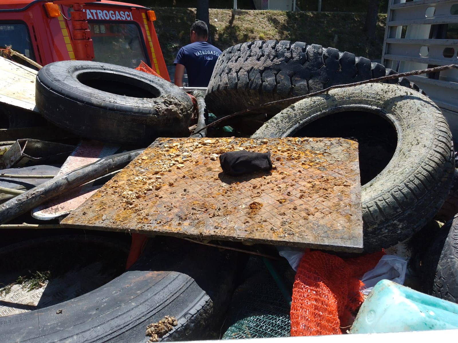 Gume u vatrogasnom vozilu Trilj